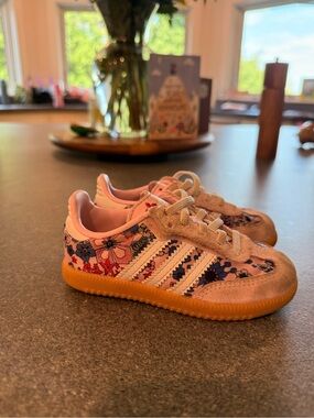 adidas Kids Floral Pink Samba with Gum Sole